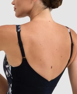 Arena Women’s Bodylift Swimsuit Wing Back Francy -Lingerie Store ezgif 3 eb4255ff93